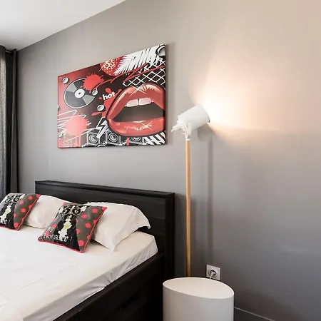 Le Voltaire Apartment