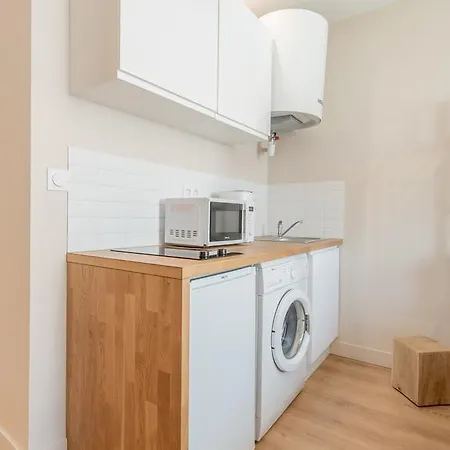 Le Voltaire Apartment *